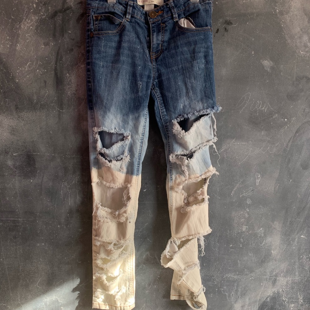 Epic Threads Ombré Bleached Shredded Skinny Jeans